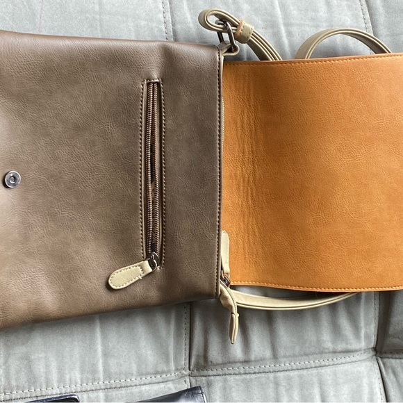 Liz Soto Vegan Leather cross body bag - Picture 4 of 13